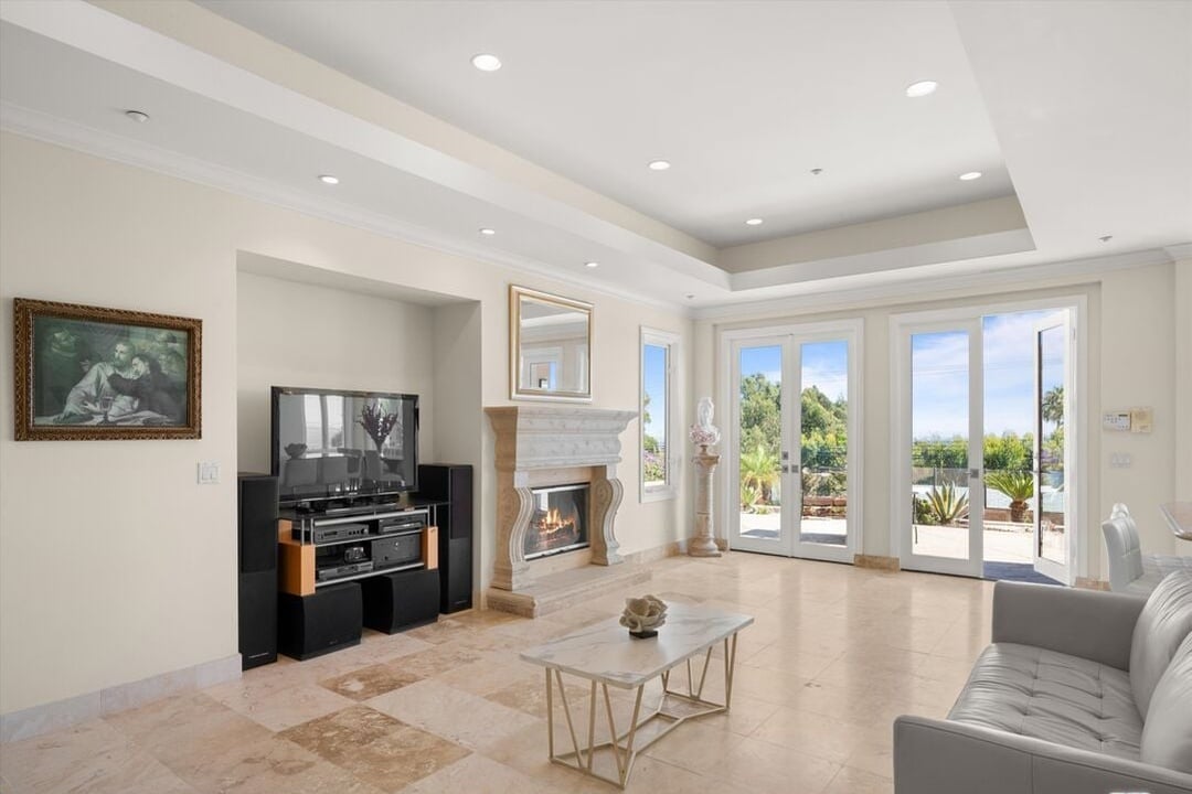 Puesta Del Sol St, 90265