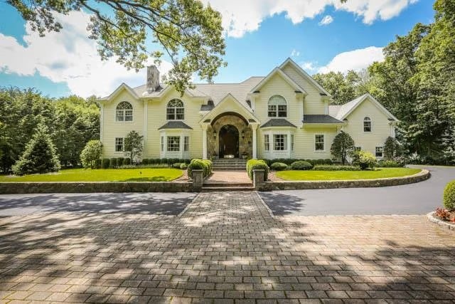 7 Hartcroft Rd