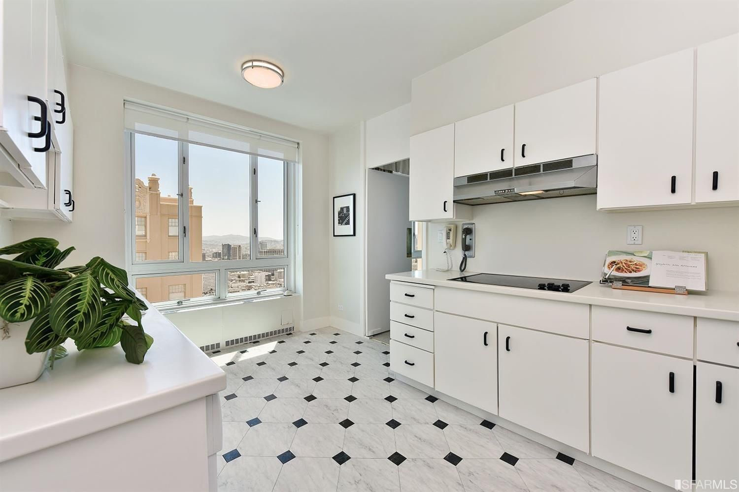 1200 California St, #18D