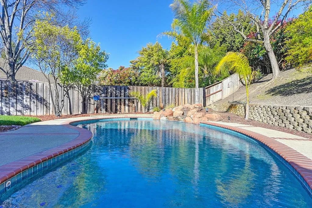 4622 Nassau Ct