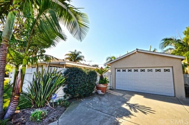 1301 W Trenton Dr