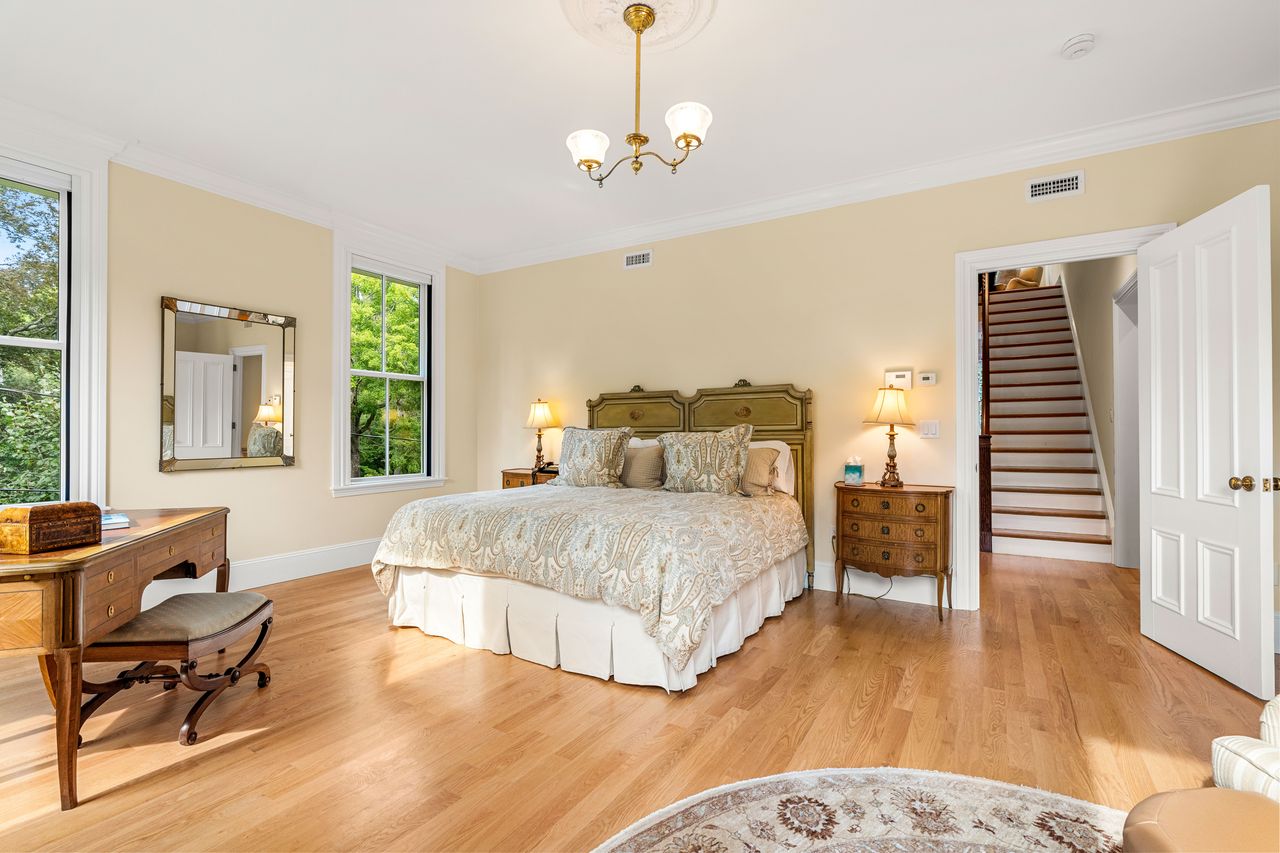 Grand Victorian