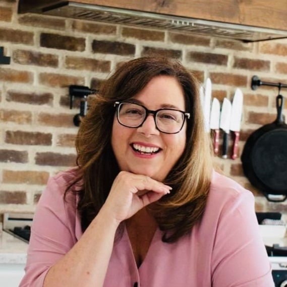 Crystal Hawkins Leawood, KS Real Estate Agent Headshot