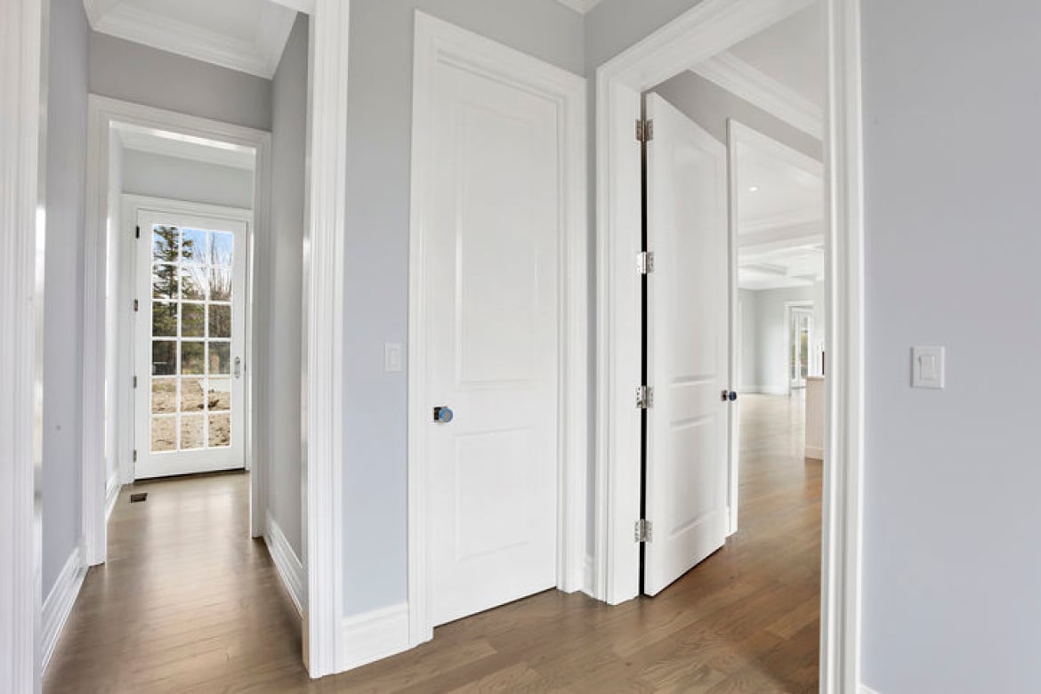 Diamon Court Traditional