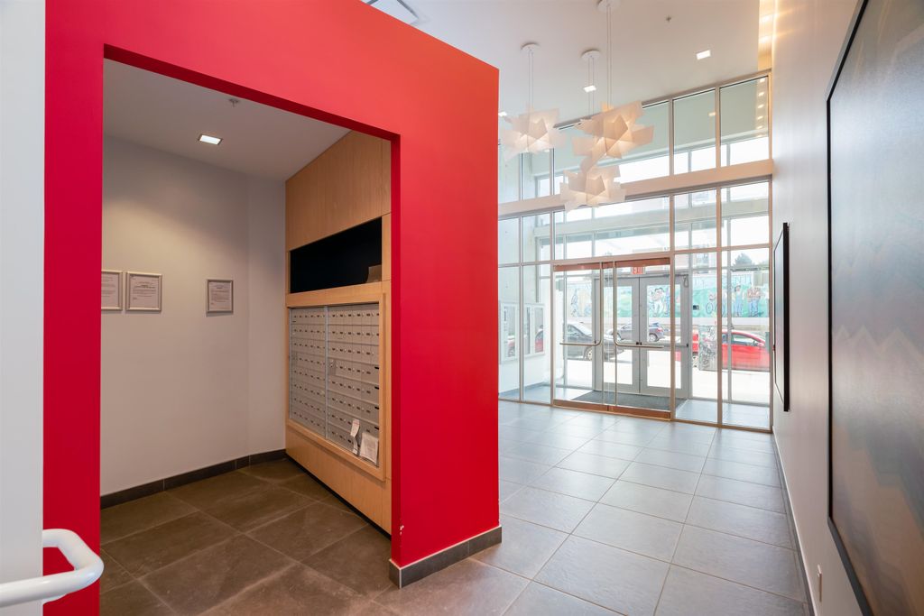 933 E Hastings St, #716