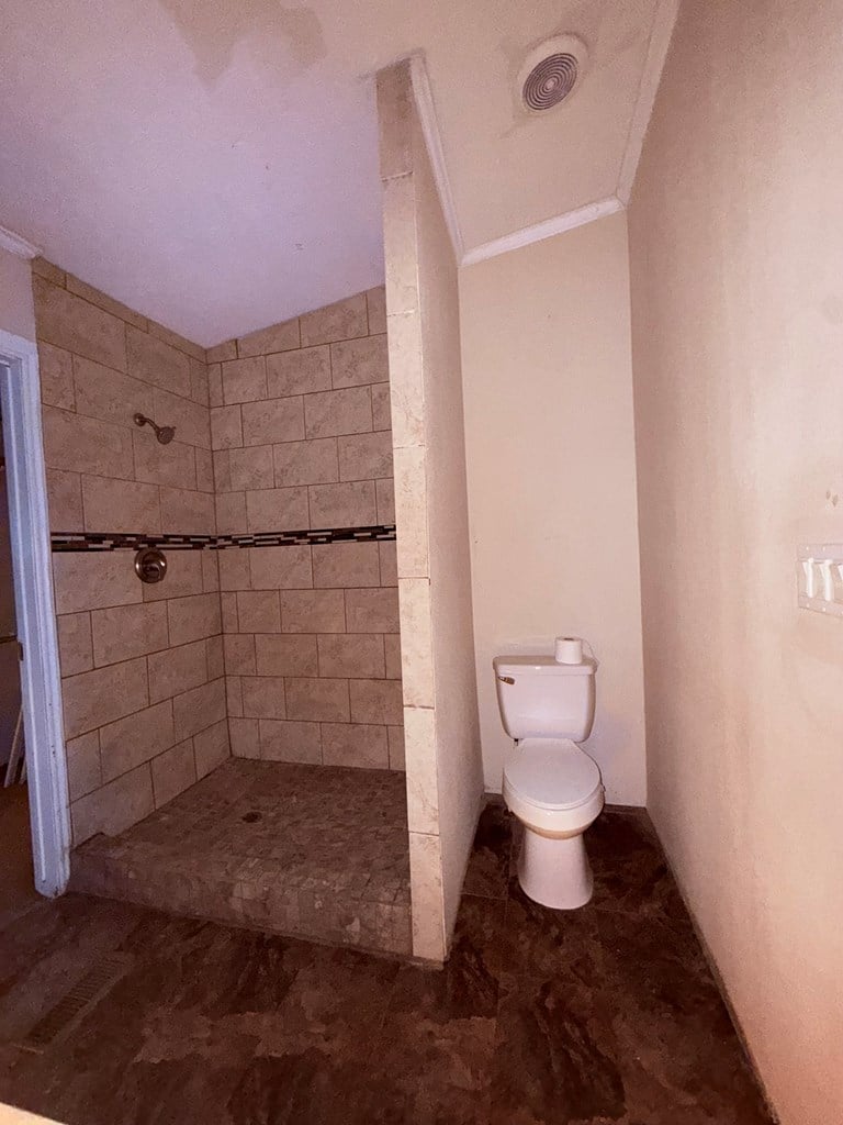 183 Canal Dr
