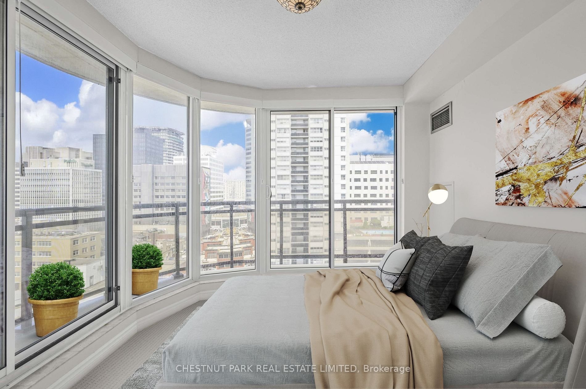 PENTHOUSE FOR DOWNSIZERS