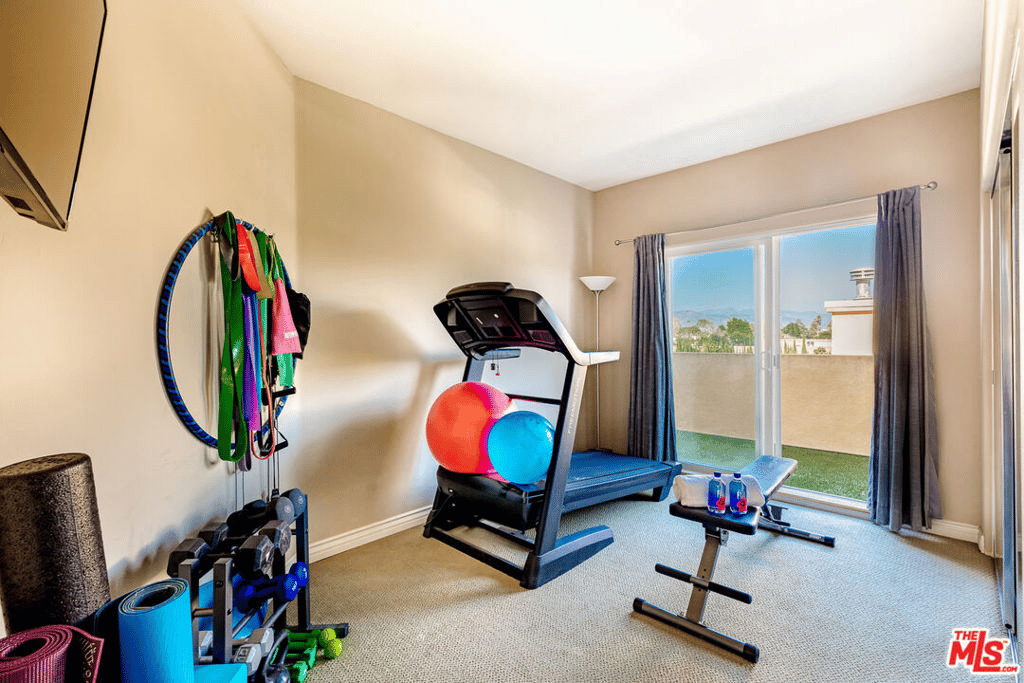 12449 Kling St, #PH1