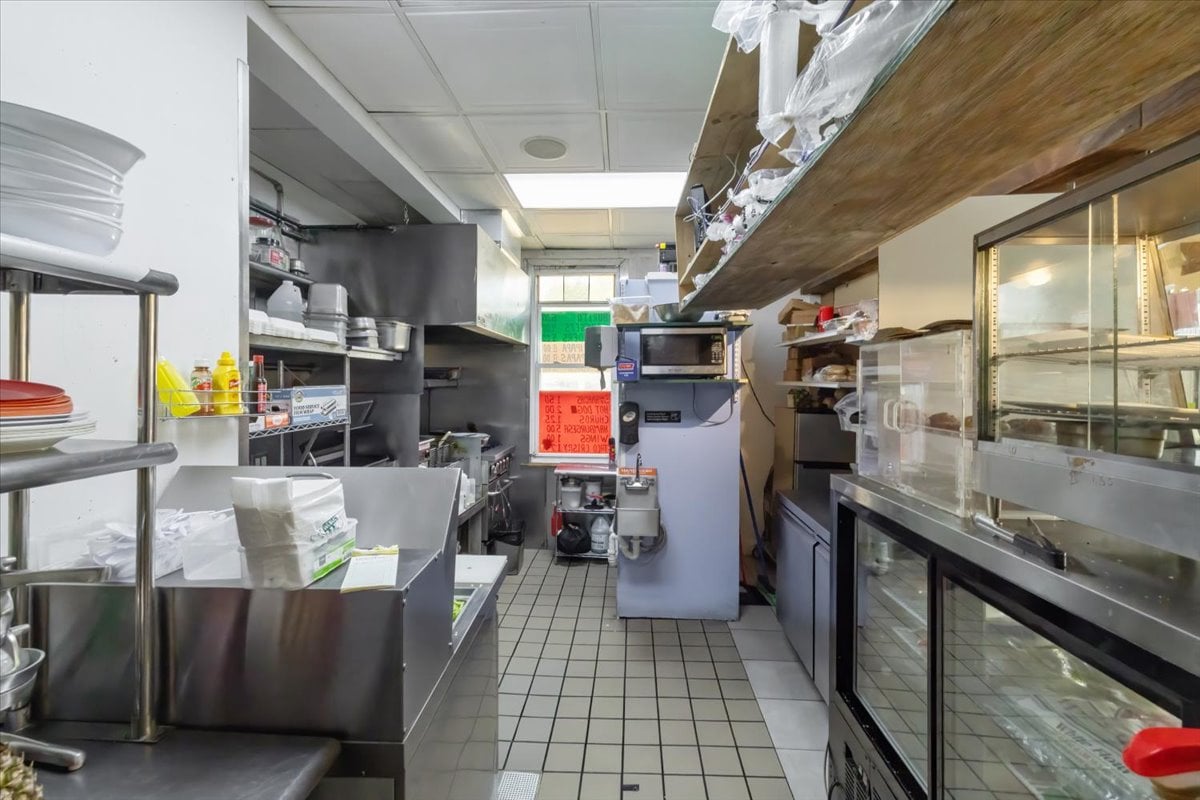 6245 Kennedy Boulevard, North Bergen, NJ