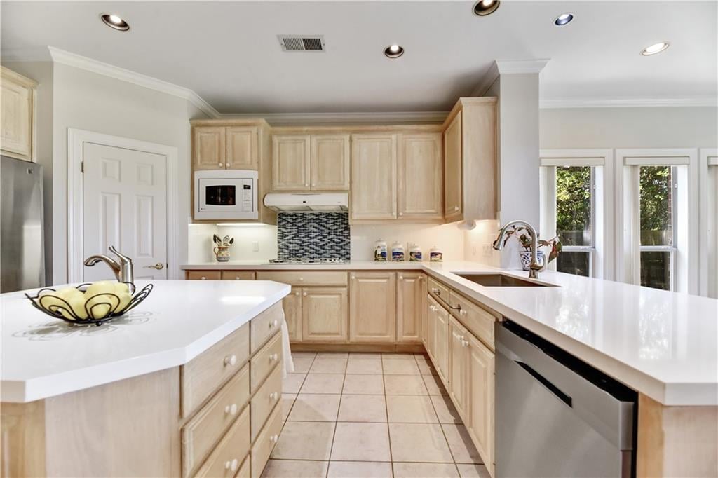 5600 N Scout Island Cir