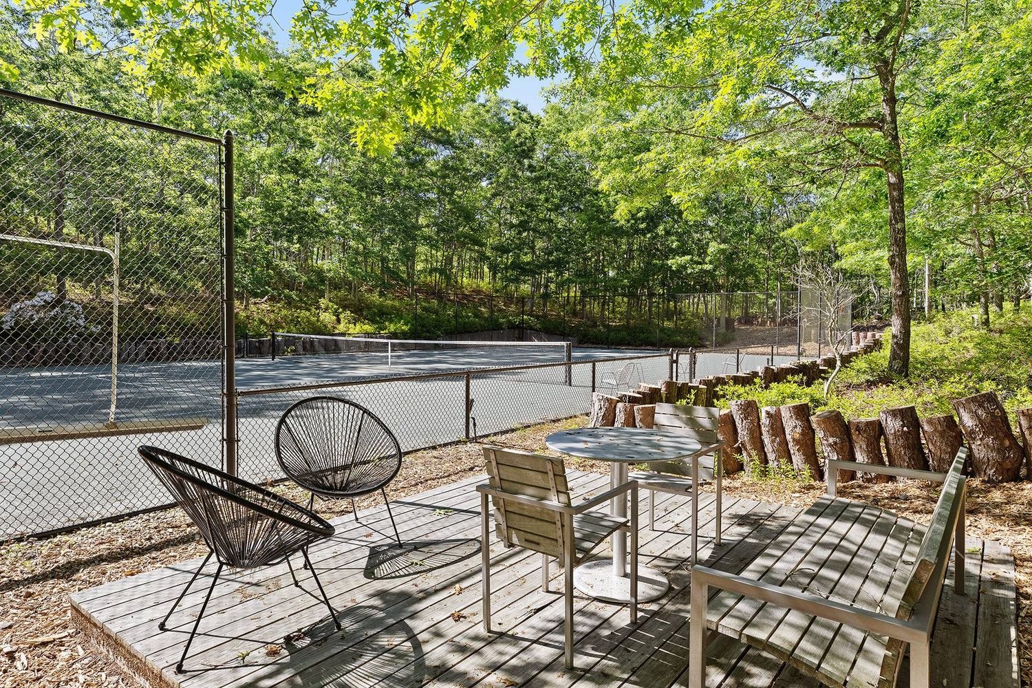 HAMPTONS ARTIST RETREAT BY NOTABLE ARCHITECT ON NEARLY 10 ACRES