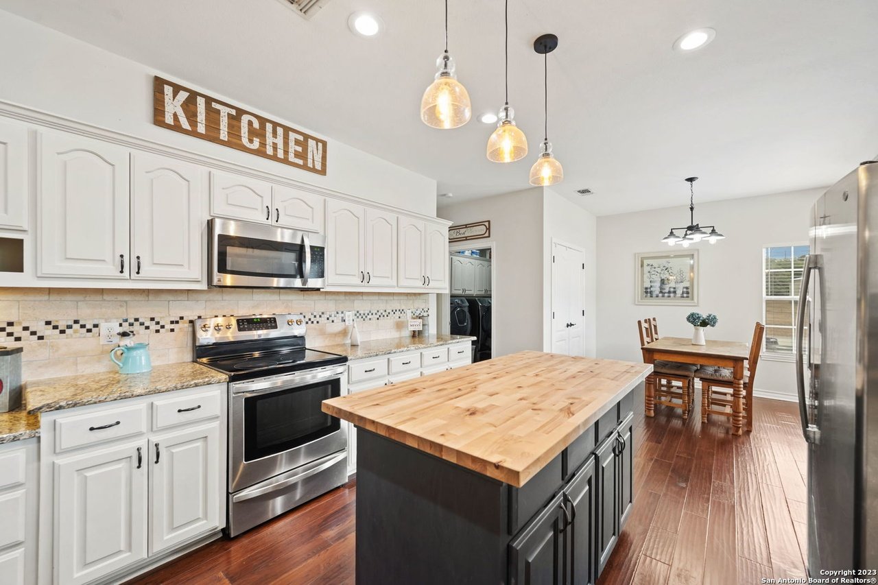 222 Coneflower Dr