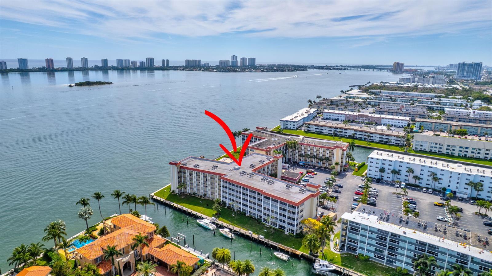 105 Paradise Harbour Boulevard #109