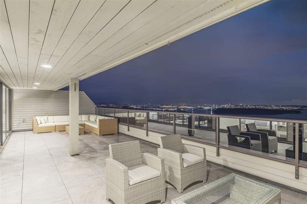 2242 Folkestone Wy, #21