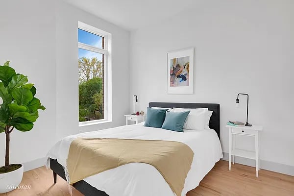 253 Tompkins Avenue #3B