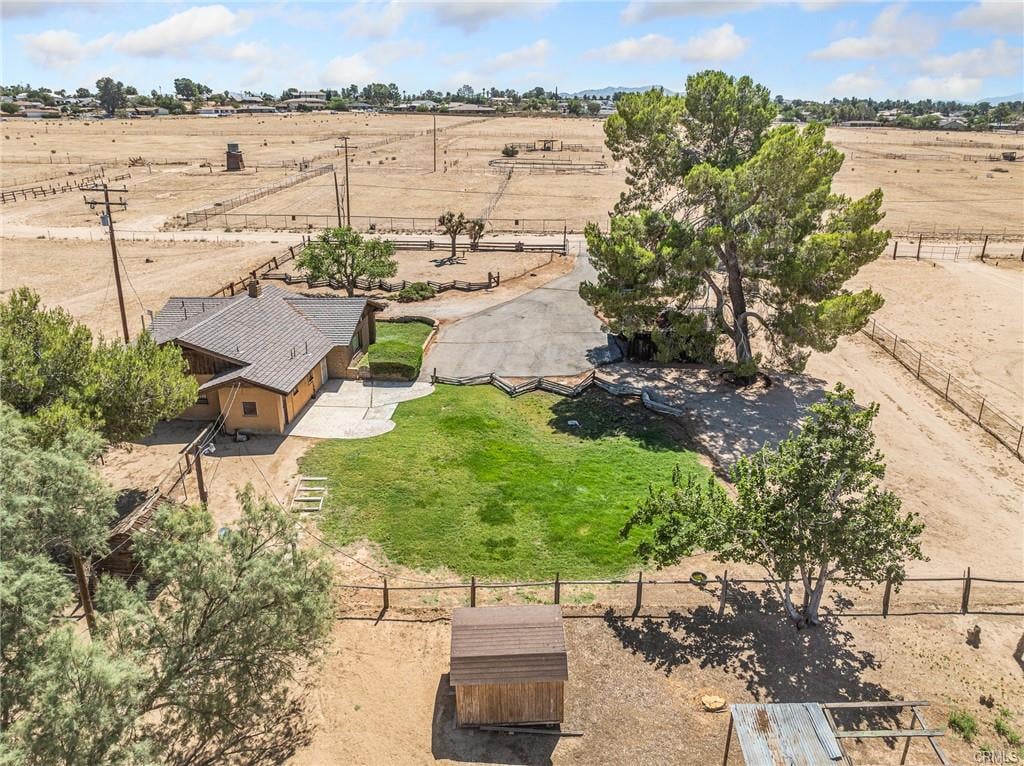 	 *** Amazing investment opportunity in the heart of Apple Valley***