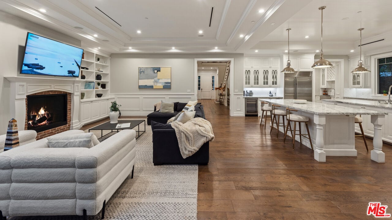 Luminor Heights, Laurel Canyon Blvd, 90046