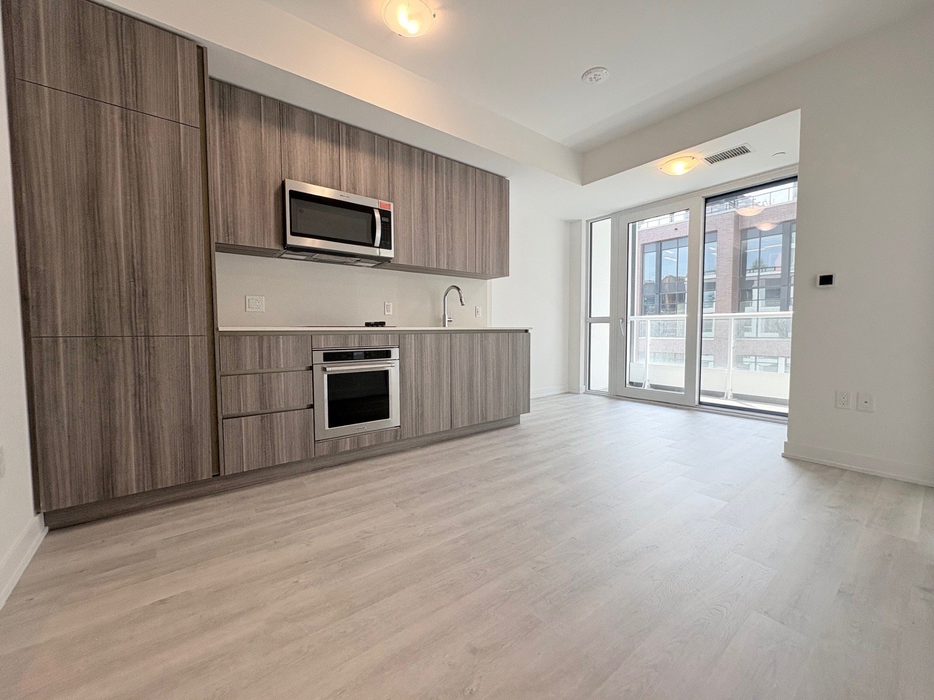 15 Richardson Street Unit: 1025
