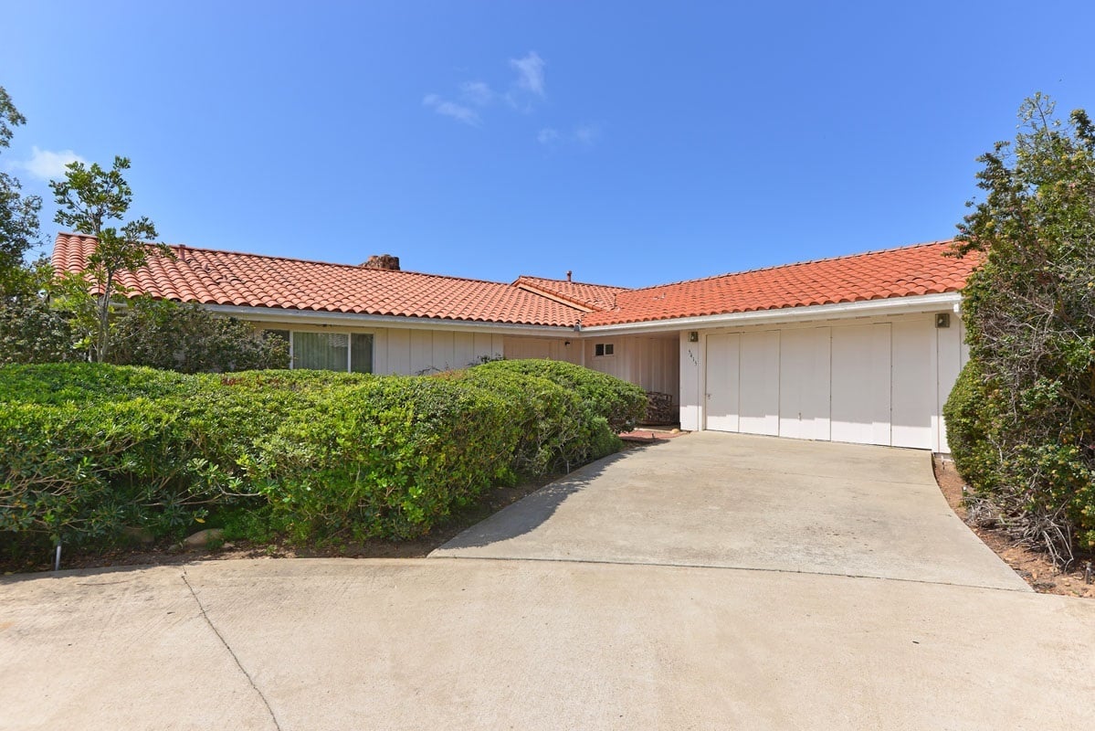 5415 Thunderbird Ln