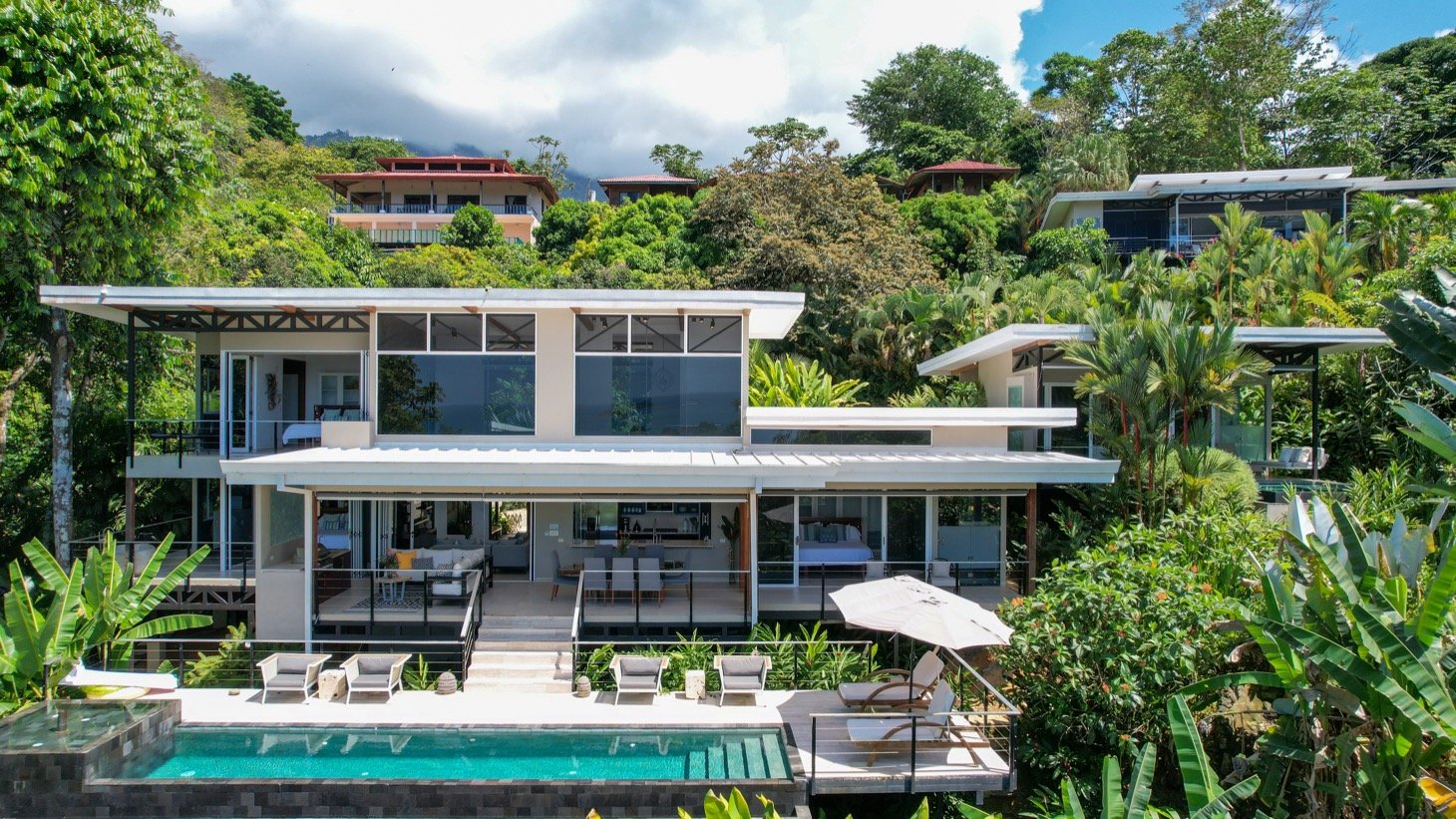 Luxury Retreat in Gated Community with Private Beach Access