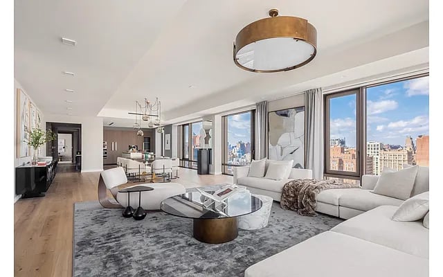 200 East 21st Street Unit: PH