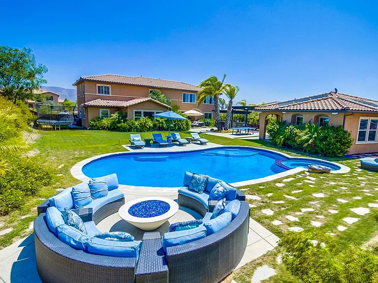 408 Coastal Hills Dr