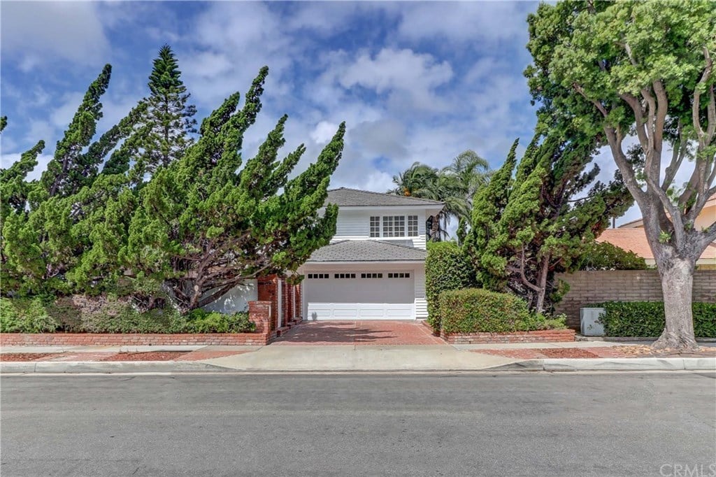 2615 Bamboo St