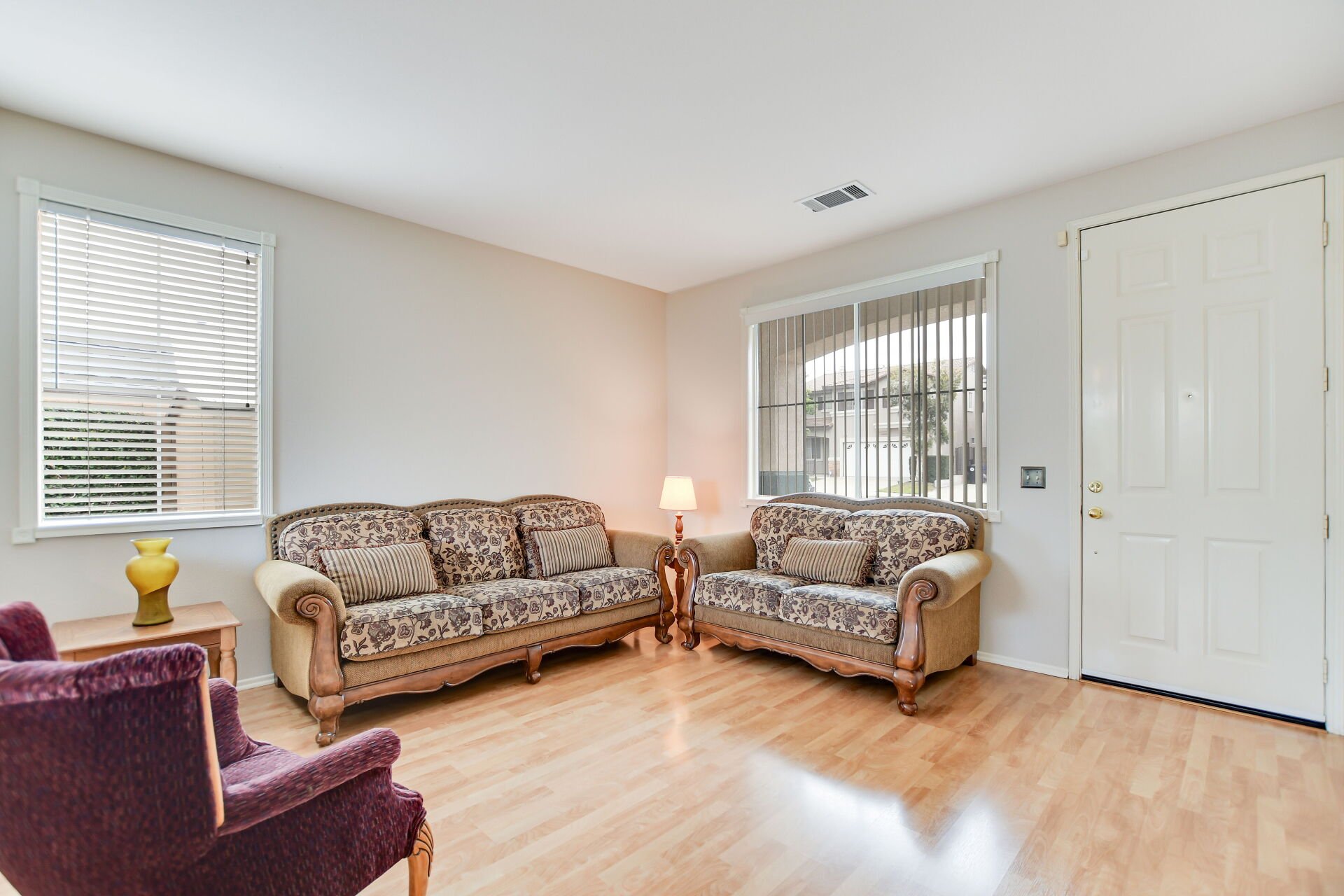 5744 Tamarisk Way