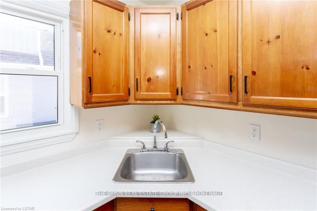 22 Thomas Janes Dr
