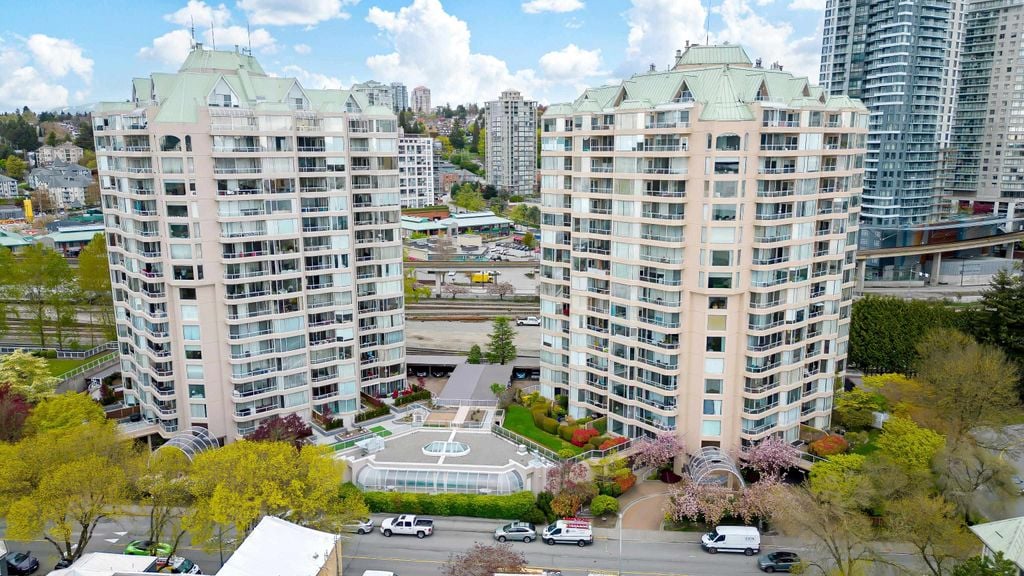 1045 Quayside Dr, #1001