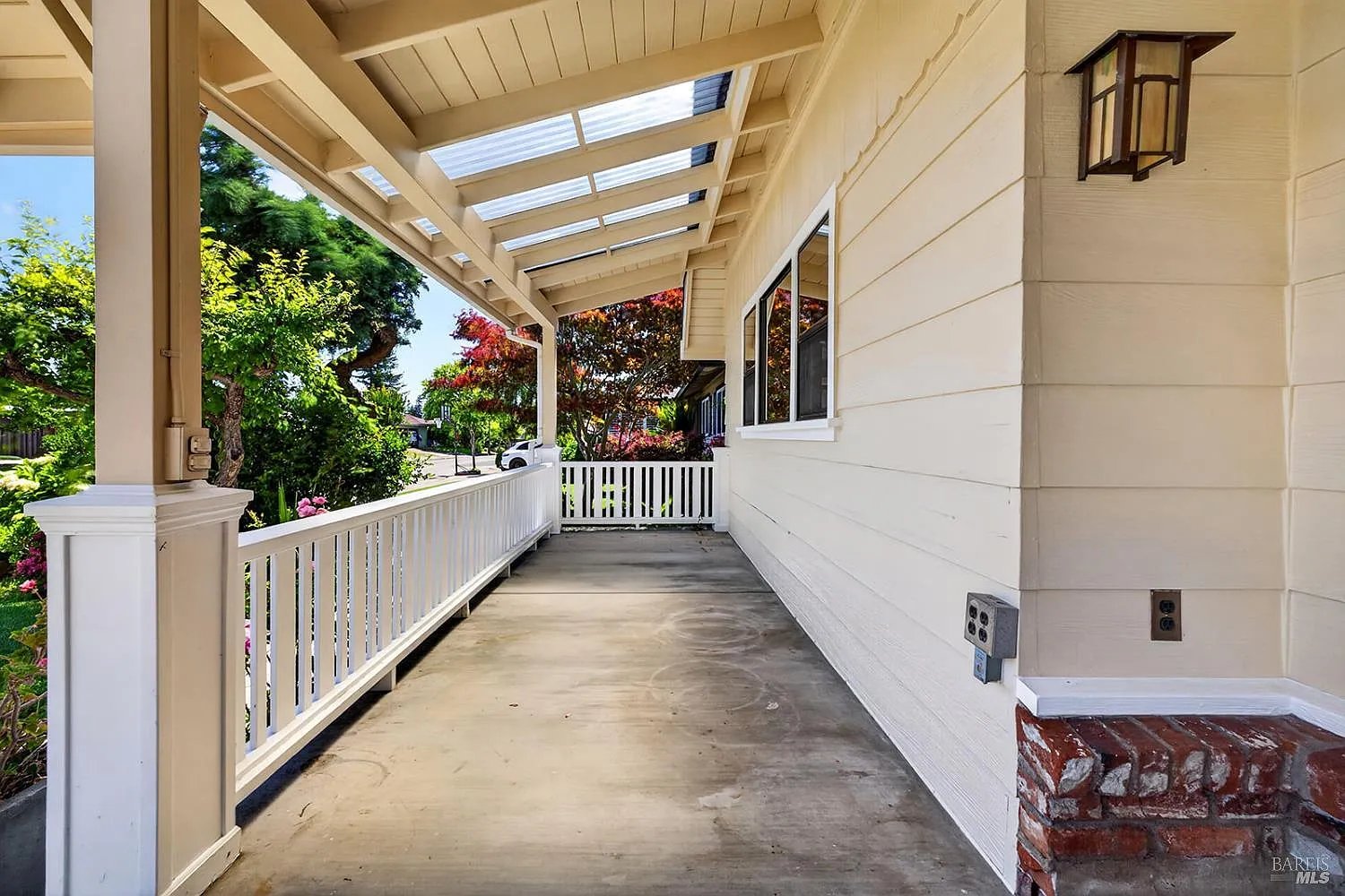 2453 Delevan Way