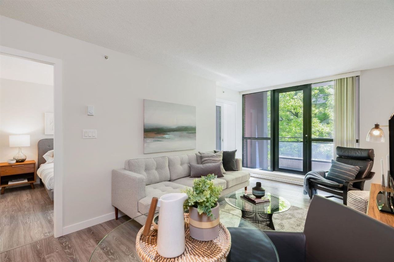 977 Mainland Street, #306