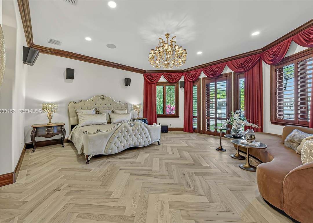 628 Coral Way