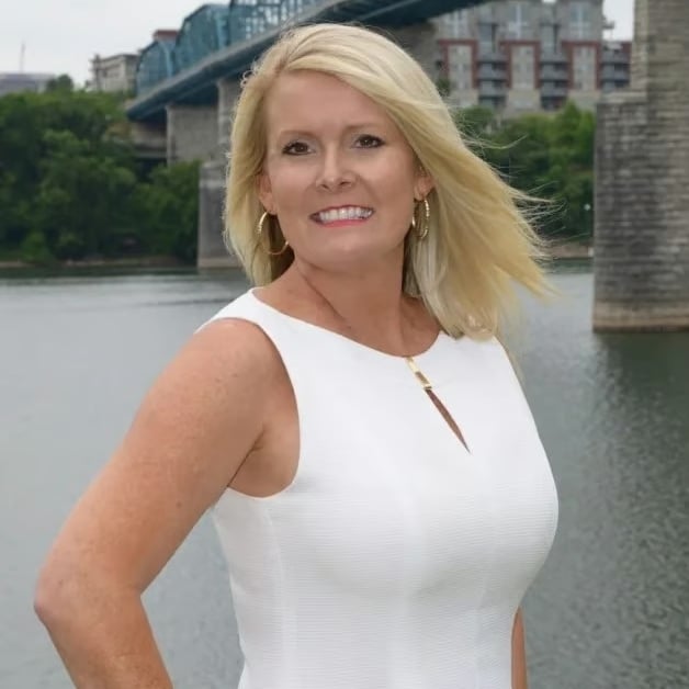 Tonjia Landreth Chattanooga, TN Real Estate Agent Headshot