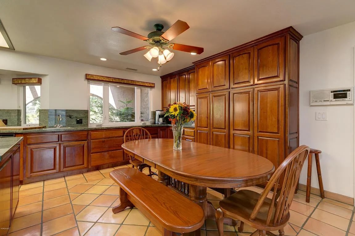 11410 Highridge Ct