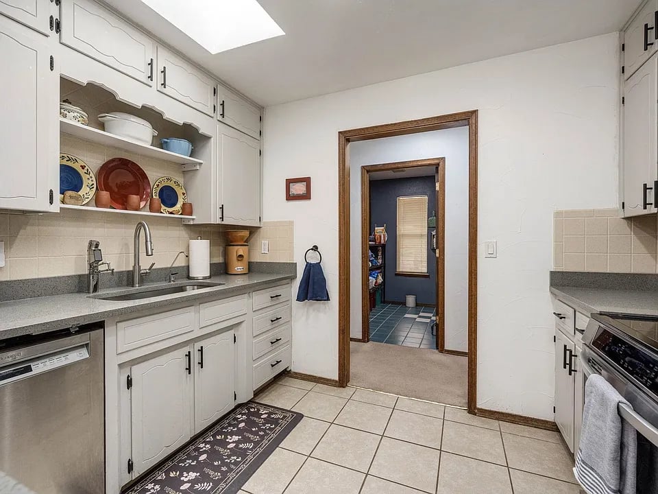 3004 Los Robles