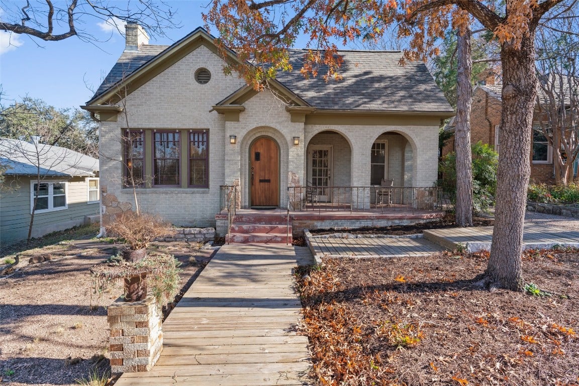 1809 Travis Heights Blvd