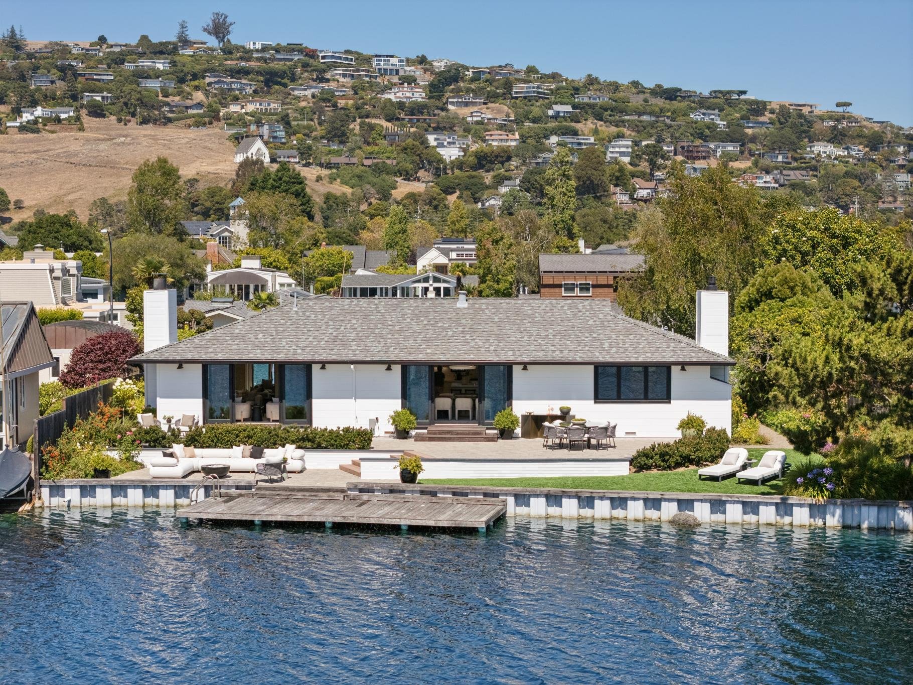 19 Peninsula