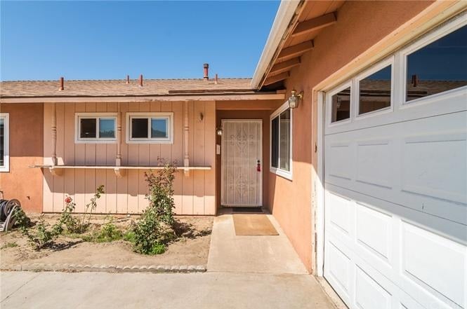 15841 Las Solanas St