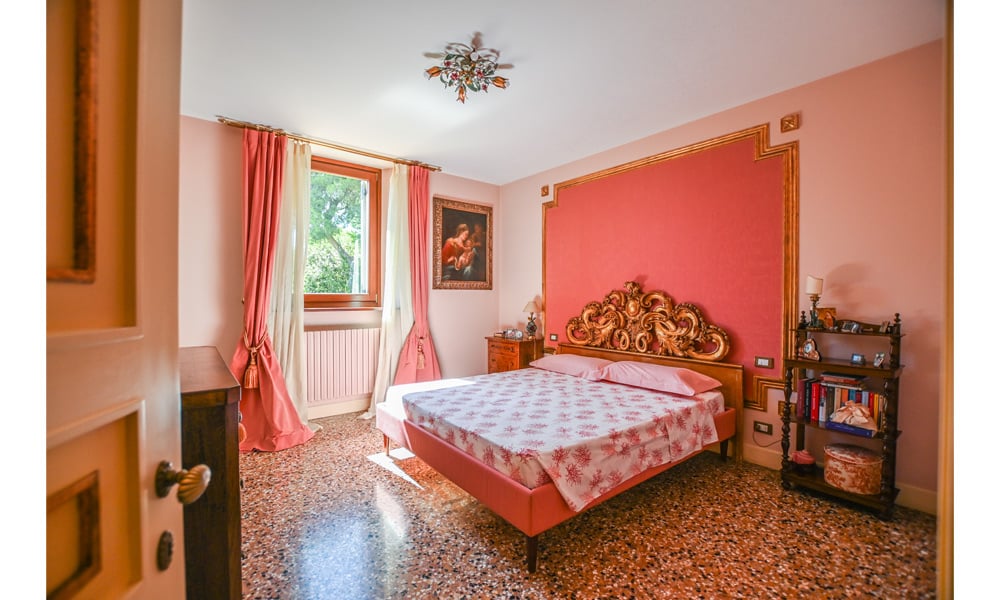 Villa With Stunning Seaview in Civitanova Marche, Le Marche