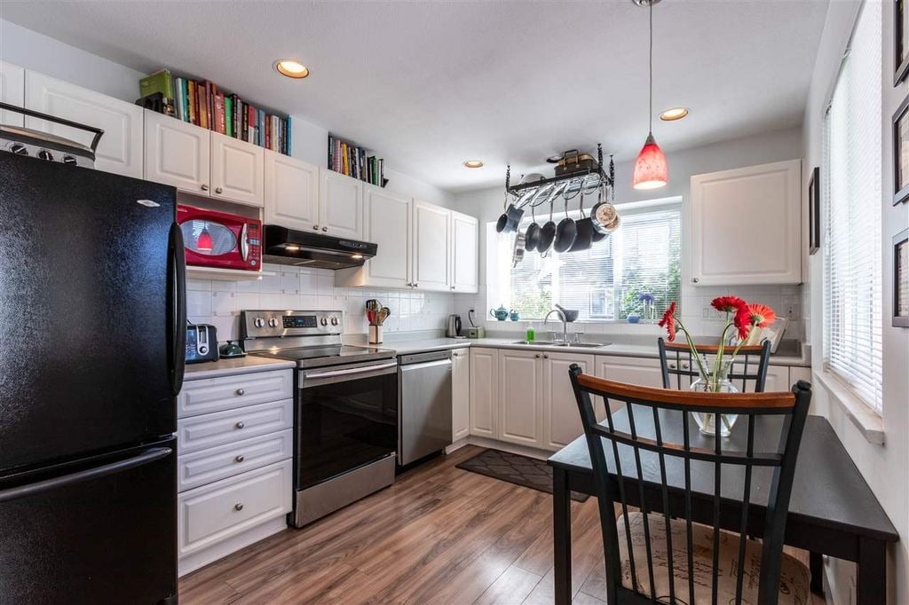 21801 Dewdney Trunk Rd, #22