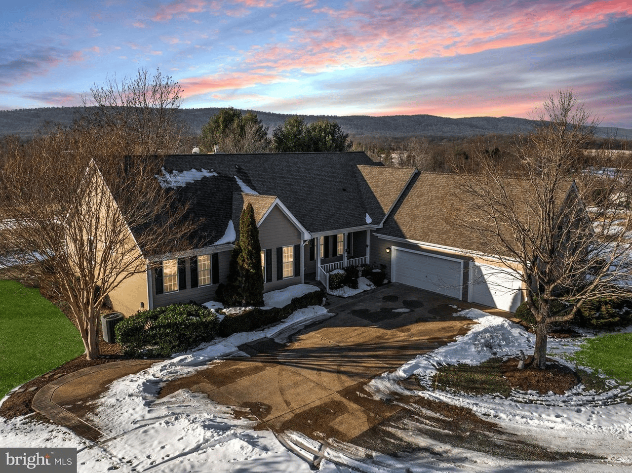 Discover a Custom-Built Main-Level Home with Scenic Views in Western Loudoun County