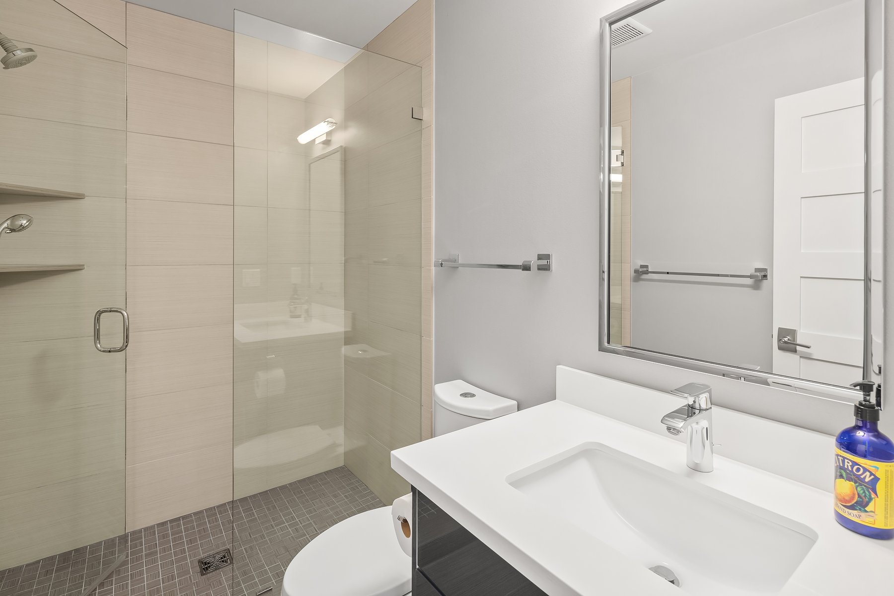 313 11th Ave W