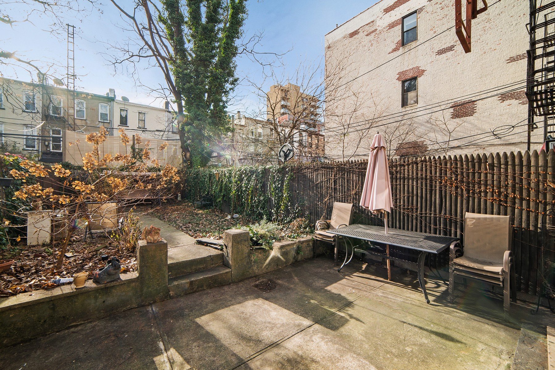 294 5th Street