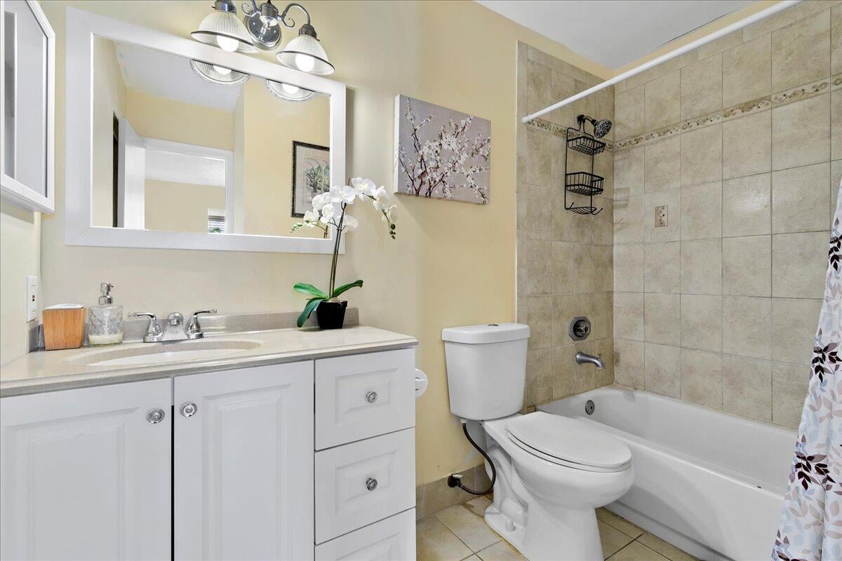 12710 Peconic Ct