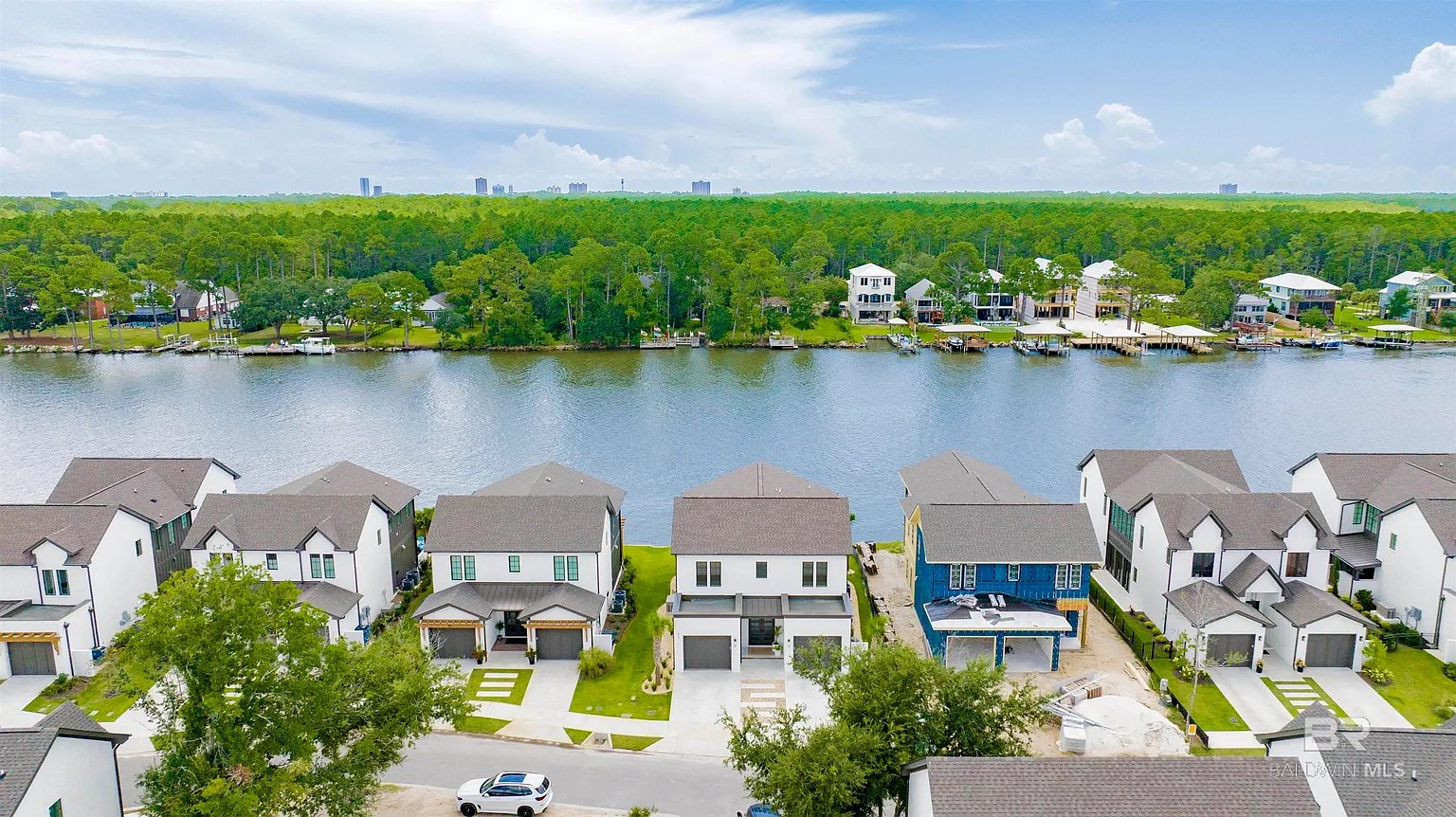 873 Inlet Cir