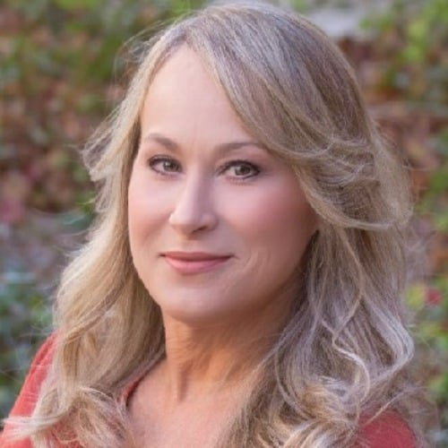Pam Lyon