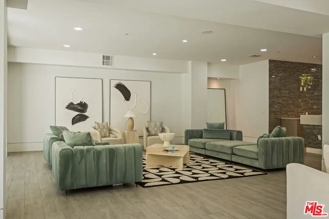 4230 Valley Meadow Rd