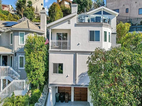 34102 Crystal Lantern St