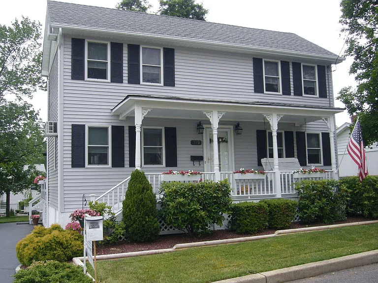 713 New York Ave